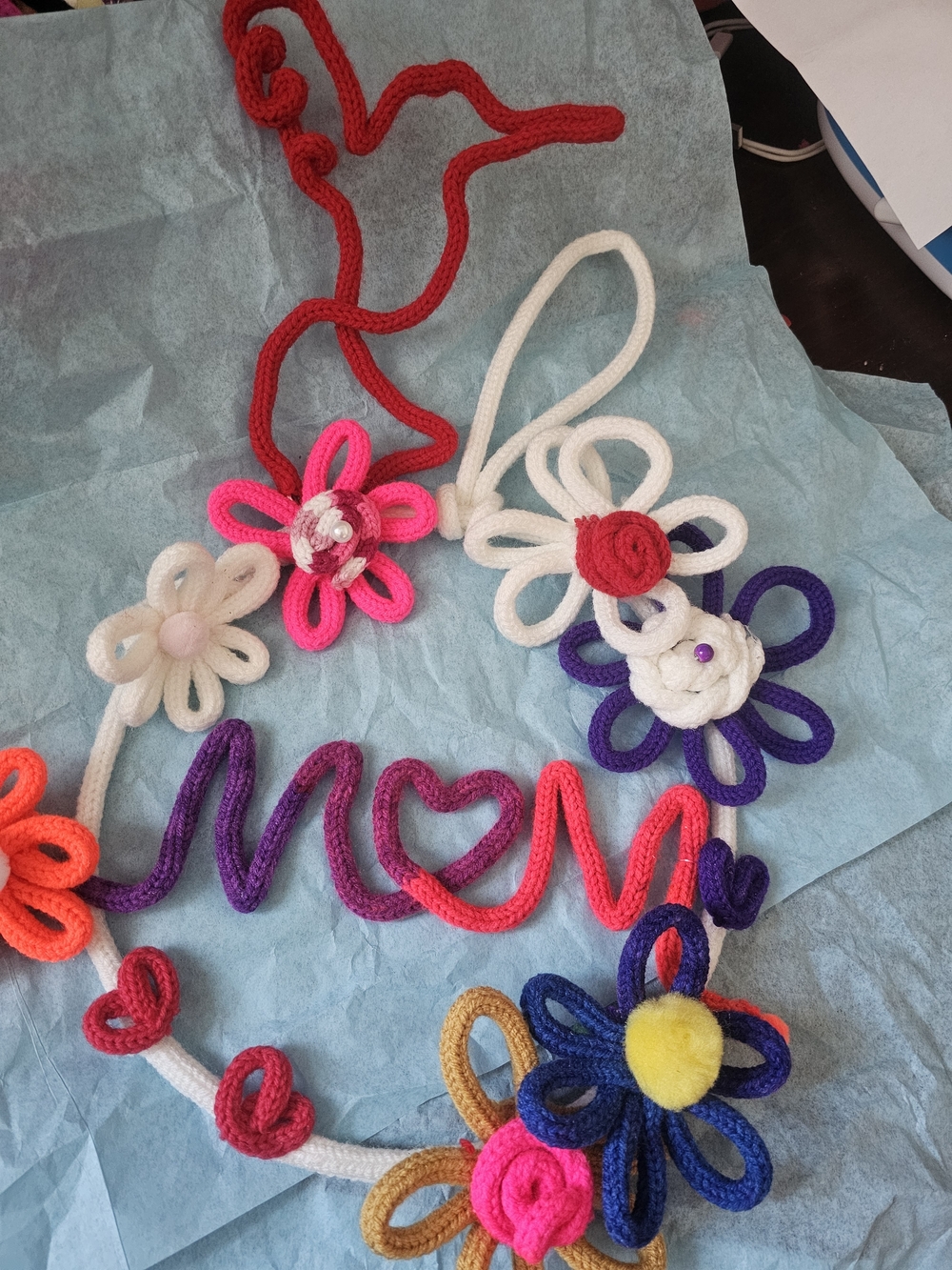 Handmade Wire Wreath - Picture 12 of 14